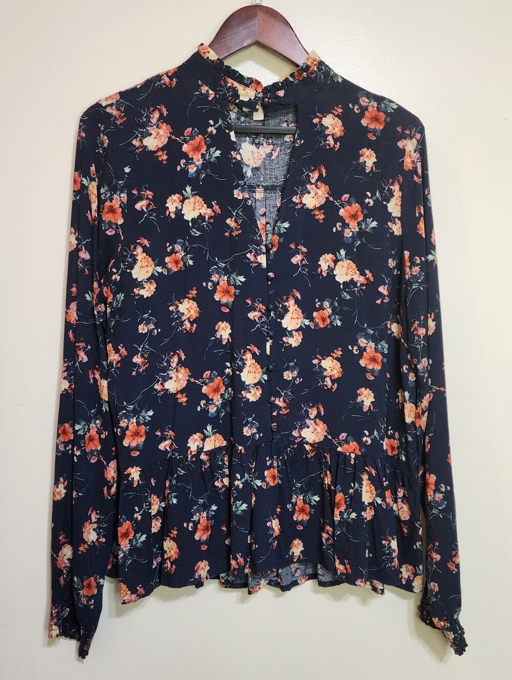 Hem & Thread Womens Tunic Boho S. Large Shirt Floral Ruffle Button Up Keyhole - Picture 5 of 10